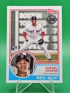Aggiornamento Topps 2018 #83-47 Rafael Devers Rookie RC 1983 Topps - Foto 1 di 2
