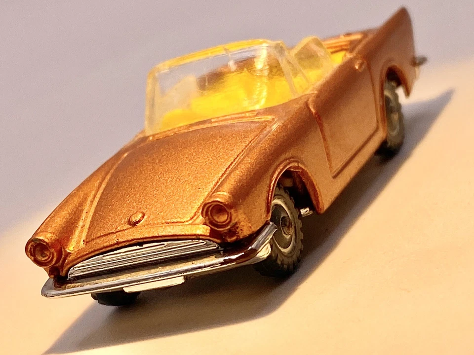 Husky🔥/Corgi Juniors 1966 Sunbeam Alpine convertible - casi como nuevo Foto 1 de 4