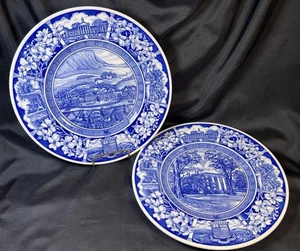 2 Vintage Wedgwood England blau WASHINGTON & LEE UNIVERSITY Lee Jackson Home 10,75 Zoll - Bild 1 von 23