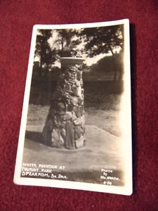 SELTENE Spearfish Black Hills Tourist Wasserbrunnen Schwarzweiß Foto Postkarte - Bild 1 von 4