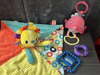 Bright Stars Taggies Lion Lovey 婴儿安全毯 毛绒 Runny Tots 批量玩具 — 第 1/4 张图片