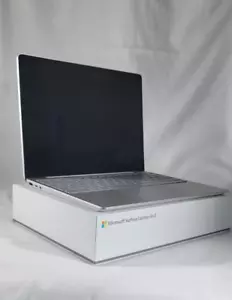 Microsoft Surface Go2 Core i5-11357 8GB Ram 256GB SSD Touchscreen - Foto 1 di 5