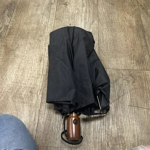 Totes Umbrella - Picture 1 of 4