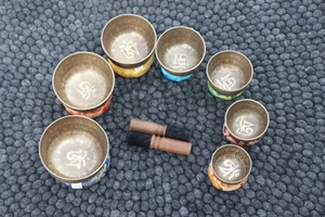 Tibetan mantra etching chakra singing bowls set- set of seven singing bowls- - Picture 1 of 5