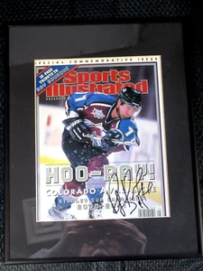RAY BOURQUE FRAMED AUTO COLORADO AVALANCHE COMMEMORATIVE SPORTS ILLUSTRATED  PSA - Picture 1 of 2