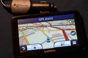 Garmin nüvi 2545 mit KFZ Netzteil - Bild 1 von 4