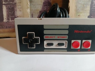 Nintendo NES-004 Corded Controller for Nintendo NES - Image 1 of 4