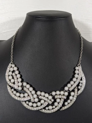 Collar Premier Designs Perfect Day Distintivo Blanco Imitación Perla Estrás Novia Foto 1 de 4