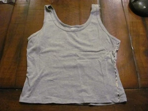 Top sin mangas Burberry diseño sin mangas gris Nova a cuadros talla M en muy buen estado, funciona pequeño - Imagen 1 de 3