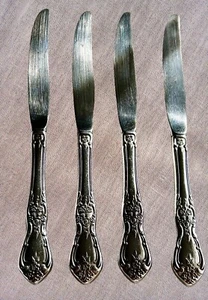 Set 4 Oneida Kenneth Square Dinner Knives Stainless Hollow Handle Pre Owned - Picture 1 of 3