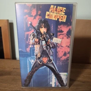 Alice Cooper - TRASHES THE WORLD | VHS Video 1990 CBS Records | Good Condition - Picture 1 of 8