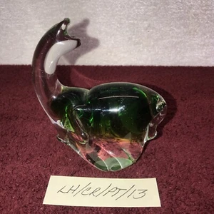 Murano Glas Kunst Elefant Briefbeschwerer grün mit Kofferraum - Bild 1 von 4