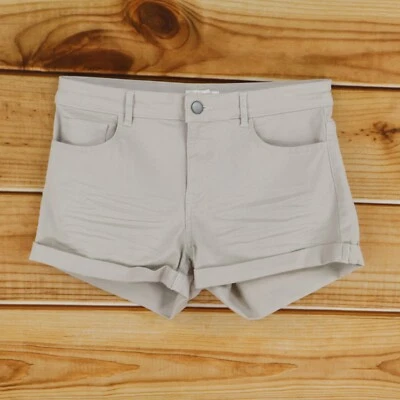 Shorts femininos H&M tamanho 6 bege mistura de algodão chinos algemados bolsos cintura baixa - Imagem 1 de 4