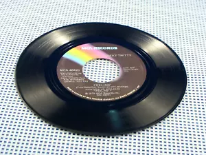LORETTA LYNN & CONWAY TWITTY - Feelin's / You Done Lost Your Baby - 1975 VG+++ - Picture 1 of 2