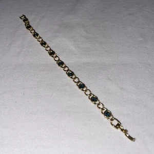 Gold Tone With Blue Stone Link Bracelet 6 1/2 Inches Long Glass Stones - Picture 1 of 2