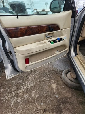 CAMEL 2005-2008 MERCURY GRAND MARQUIS LADO DEL CONDUCTOR PUERTA DELANTERA PANEL MOLDURA Foto 1 de 4