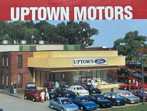 FORD UPTOWN MOTORS AUTO DEALERSHIP & SERVICE HO Scale KIT- 933-3077 NEW SEALED - Picture 1 of 16