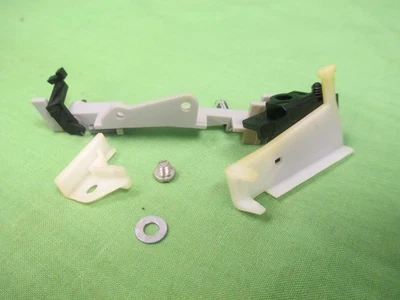 DUAL CS  508 TURNTABLE 261-914 SWITCH OVER  LEVER & 264027 LOCK RAIL --60Hz - Image 1 of 3