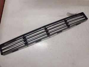 VW POLO 6N2 Front Bumper Lower Grill 1.40 Diesel 55kw 2000 27027922 - Picture 1 of 2