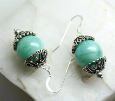 翡翠绿色 12 毫米球 2.96 克宝石 925 纯银耳环 1 1/2 — 第 1/4 张图片