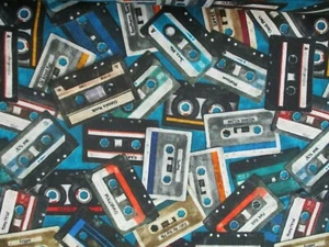 CASSETTES CD CDS TAPES COMPACT CASSETTES MUSIC TEAL DIGITAL COTTON FABRIC FQ - Picture 1 of 7