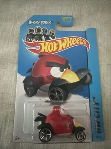 2013 Hot Wheels HW City Angry Birds rot  - Bild 1 von 3