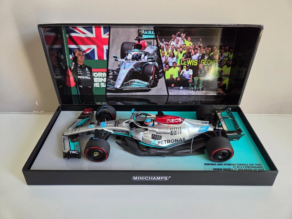 Minichamps 1/18 Mercedes W13E G. Russell - Winner Gp Brazil 2022 - 113222163