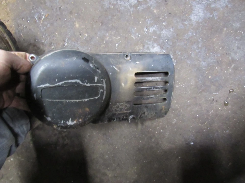 Cubierta de estator suzuki tc90 años 70 Foto 1 de 1