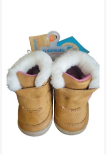 Surprize by Stride Rite Baby Girls Fur Booties Shoes STAGE 2 FIRST WALK SIZE 3