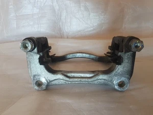 Porta Pinza Freno Anteriore DESTRO=SINISTRO Gruppo FCA FIAT JEEP Originale USATO - Foto 1 di 6