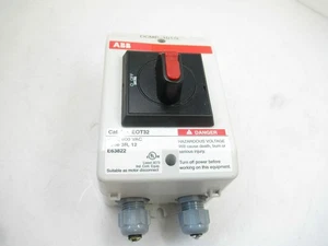 ABB EOT32U3M3-P Non Fusible Disconnect Enclosed 3R/12 Plastic 2 Poles 40A - Picture 1 of 5