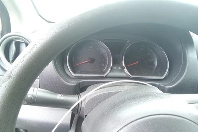 Versa OE 2014 velocímetro calibre clúster 60 k millas Nissan Foto 1 de 4