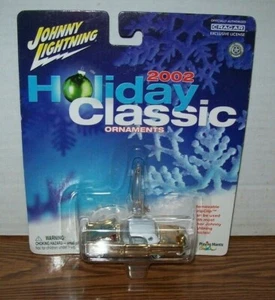 1956 FORD THUNDERBIRD 2002 HOLIDAY ORNAMENT JOHNNY LIGHTNING 1/64 DIECAST CAR - Picture 1 of 3