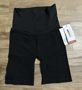 Target Ingrid & Isabel Maternity Ribbed Black Stretchy Shorts Size Small S Nwt - Picture 1 of 4