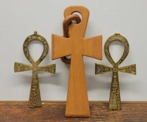Egyptian Pharaoh Ankh Life key - Engraved Brass And Wooden Key - Picture 1 of 9