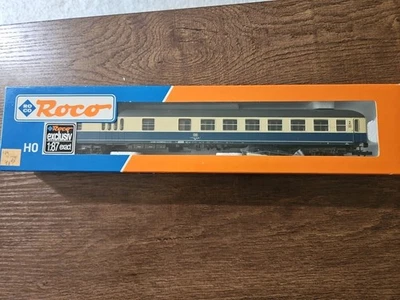 Roco 44749 DB 2nd Class Express Car - Image 1 of 4