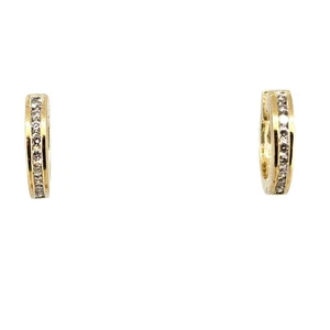 Pendientes Huggie de diamantes de 0,18 quilates de oro amarillo de 14 quilates - Imagen 1 de 11