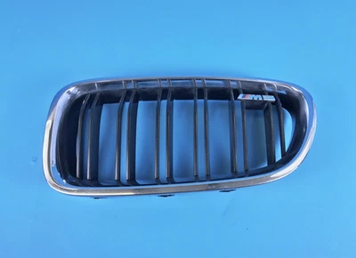 13-16 BMW F10 M5 FRONT LEFT BUMPER KIDNEY GRILLE OEM - Image 1 of 4