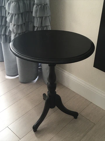 Small Black Oval  Tilt Top 20” Table, Beautifully Unique! Cover
