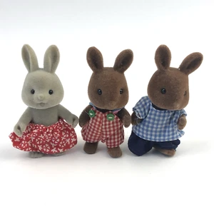 Sylvanian Families Häschen Set | Vintage | 3 Figuren | Sammlerstück - Picture 1 of 4