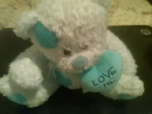 Small Teddy Bear Plush "Love Me" - Picture 1 of 1