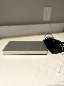 Cisco Meraki MX67W-HW Managed Desktop Network Security/Firewall Appliance - Afbeelding 1 van 3
