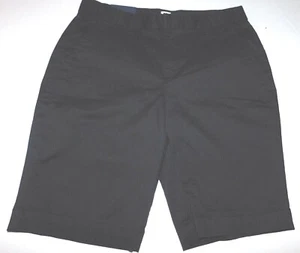 Gap Women Bermuda Shorts Black Sizes 0, 2, 4,  6 Cotton Stretch 10" Inseam NEW - Picture 1 of 3