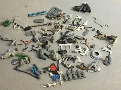 A32579 LOTE DE BROCAS MINIATURAS DE PLÁSTICO DESCONOCIDAS FANTASÍA CIENCIA FICCIÓN FUTURISTA Foto 1 de 4