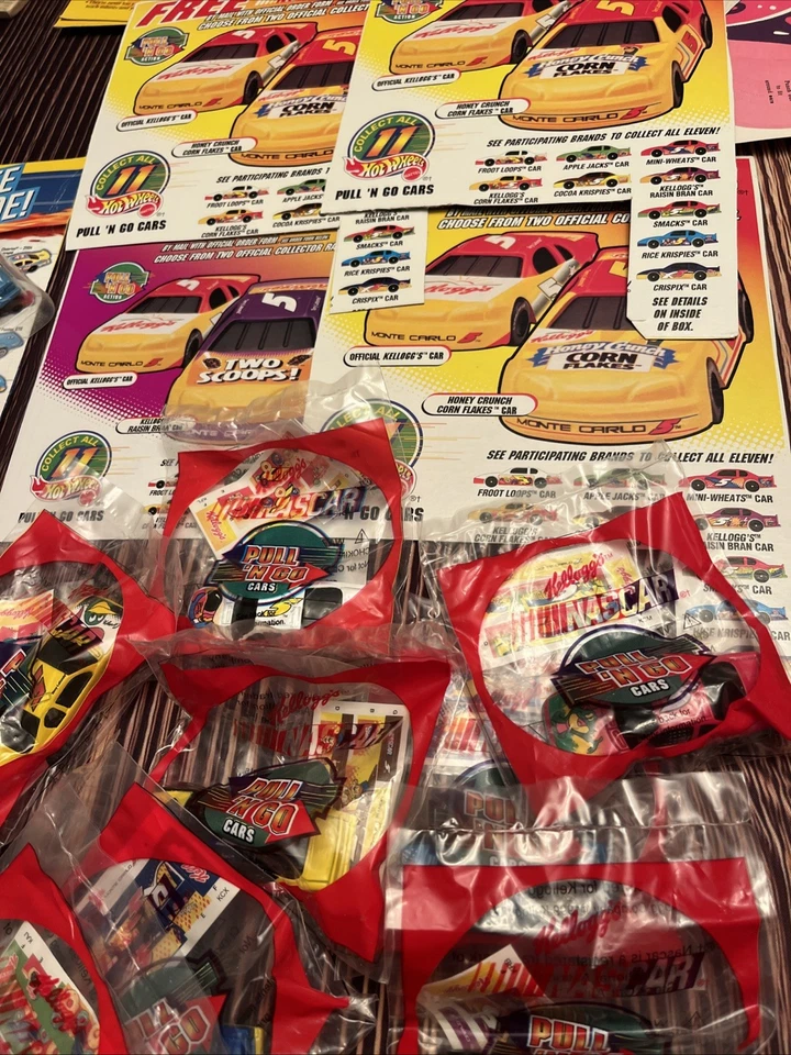 Lote De 8 Coches Pull 'N Go Hot Wheels Premio Cereal Kellogg's con 4 Paneles De Caja Foto 1 de 4