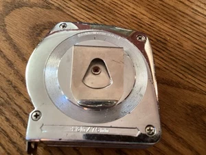 Cinta métrica Stanley Powerlock de regla estándar de 25 pies con clip para cinturón - Imagen 1 de 4