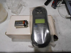 OMEGA HHF82 MINI AIRFLOW ANEMOMETER - Picture 1 of 2
