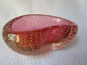 Murano Glas Schale rosa/goldene Einschmelzungen Luftblasen 11x7,5x4,3 Nierenform - Picture 1 of 5