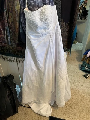 Vestido de novia David's sin tirantes marfil satinado línea A acanalado/WG9828-Talla 12 Foto 1 de 4