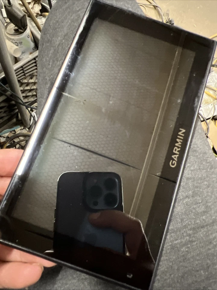 Garmin Nuvi 2689LMT GPS Touchscreen Navigation unit ONLY - Free Shipping - Image 1 of 3